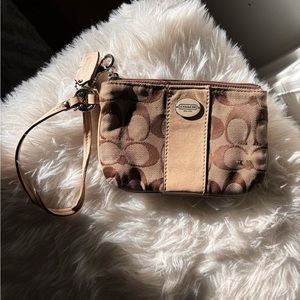 Coach wristlet wallet